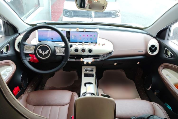 Used Wuling Bingo 2023 333 km Lingxi Connected+ Version Center Console