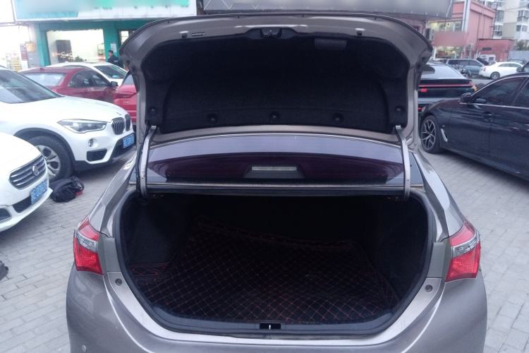 Used Toyota Corolla 2017 Revised Version 1.2T S-CVT GL Trunk