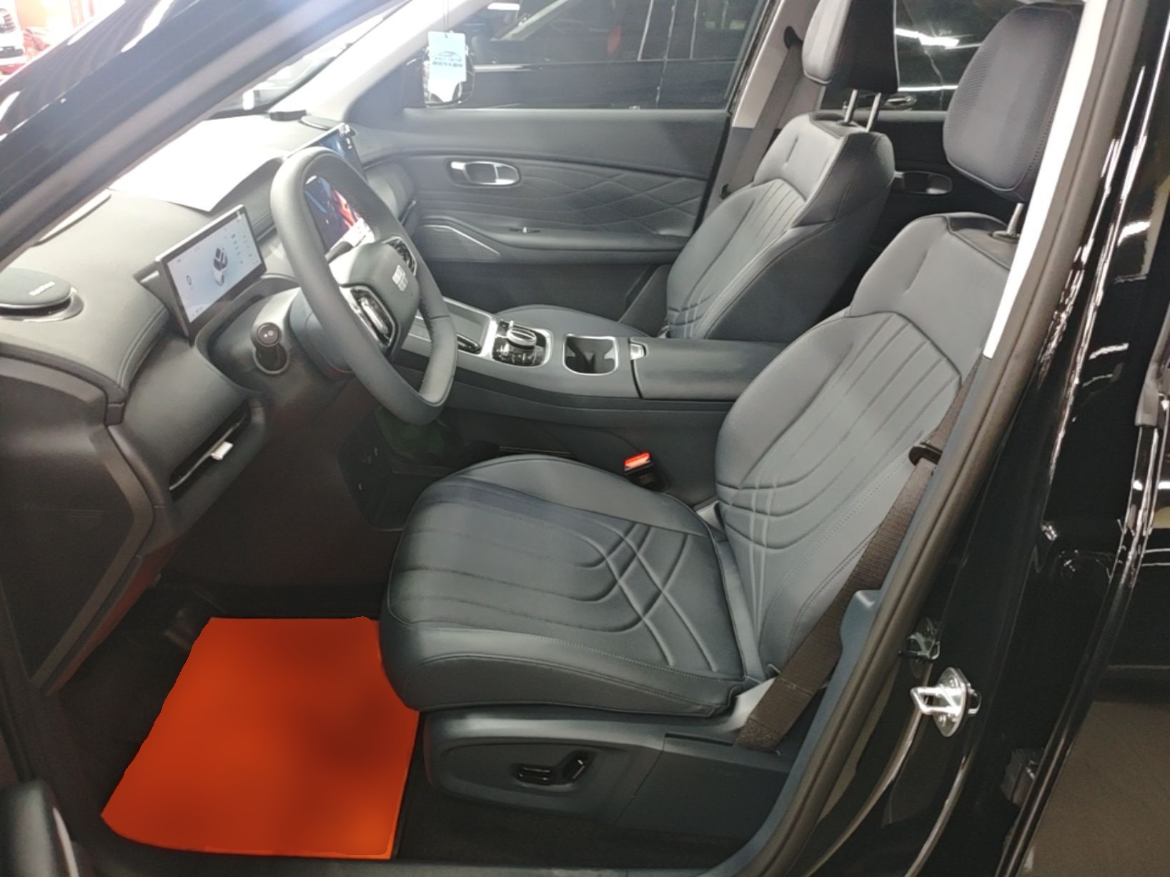 Geely Galaxy Xingjian 7 EM-i 2026 525km Long-Range+ — снимка 17