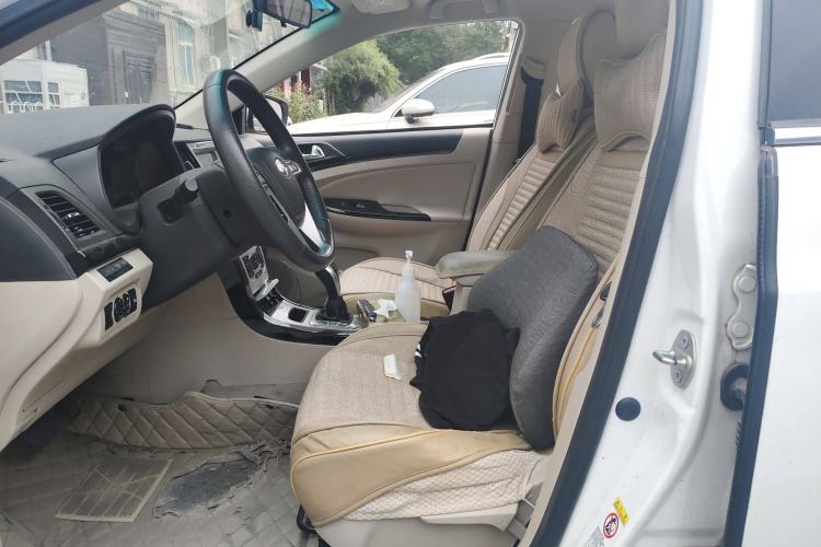 Used BYD e5 2017 300 Prestige Edition Left Front Seat