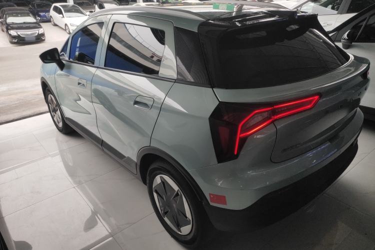 Used Geometry E Firefly 2024 301km Starlight
