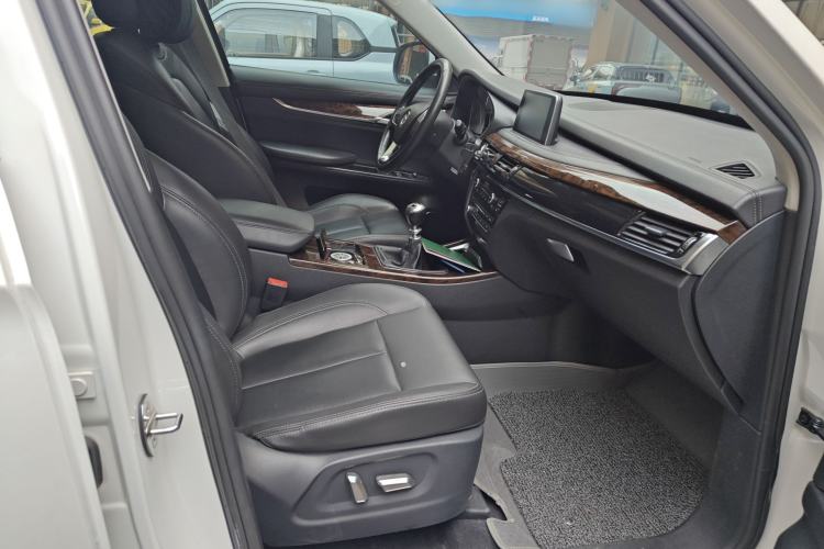 Used Hanteng X7 2016 1.5T Manual Luxury Edition Right Front Seat