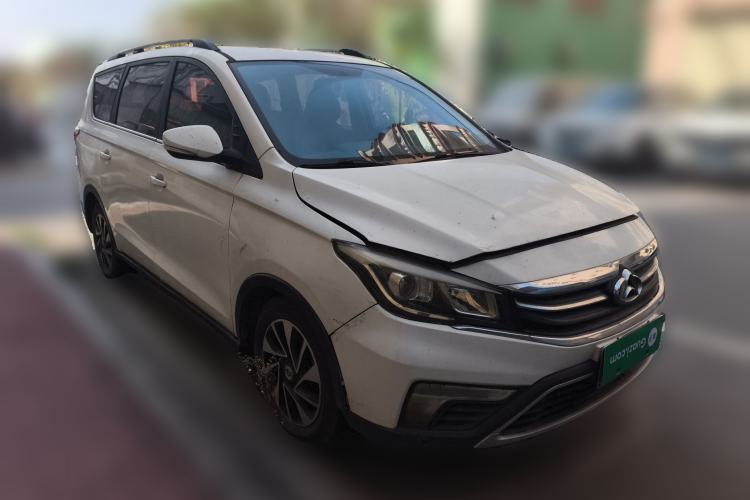 Used CHANGAN OSHAN A800 2017 1.6L Manual Comfort Model Front Right 45 Deg