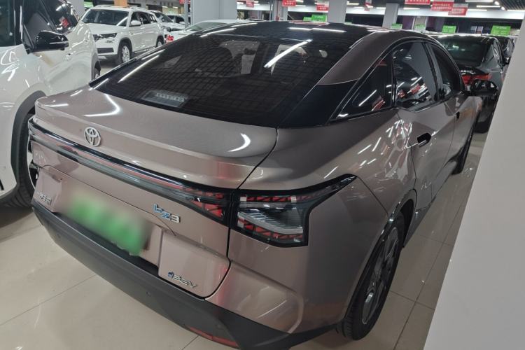 Used Toyota bZ3 2023 616 km Long-Range Premium
