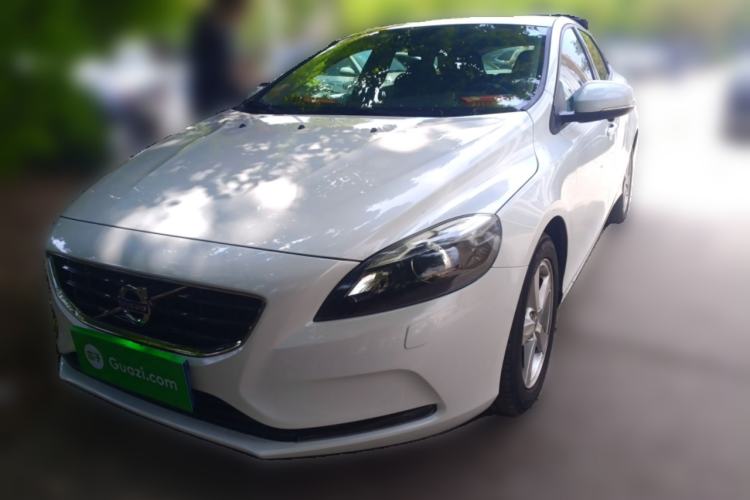 Used Volvo V40 2016 T3 Zhiyi Edition