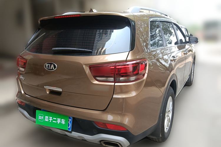 Used Kia KX7 2017 2.0L Automatic 2WD GLS 5-Seater
