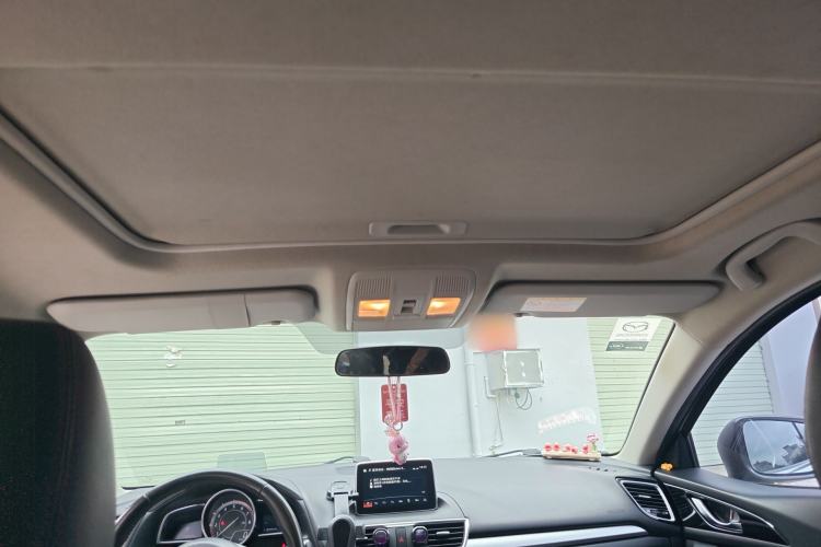 Used Mazda 3 Axela 2014 Hatchback 2.0L Automatic Flagship Model