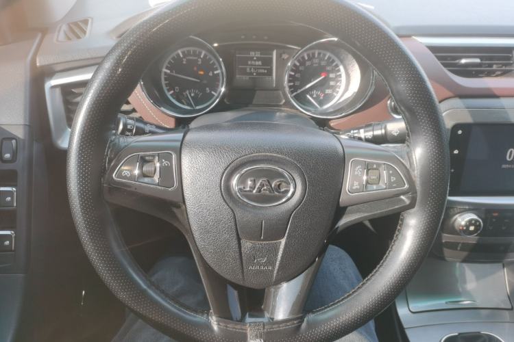 Used JAC T8 2018 2.0T Diesel Two-Wheel Drive Prestige Version Big Double HFC4DB2-1D1
