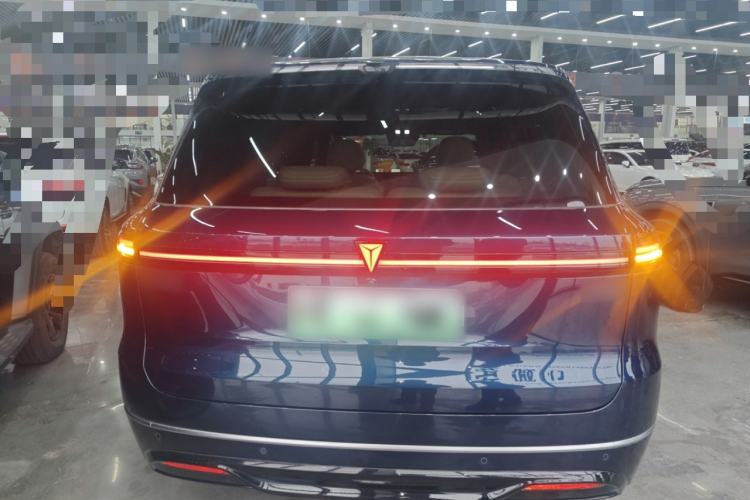 Used Deepal S09 2025 Four-Wheel Drive Ultra+ Custom Edition
