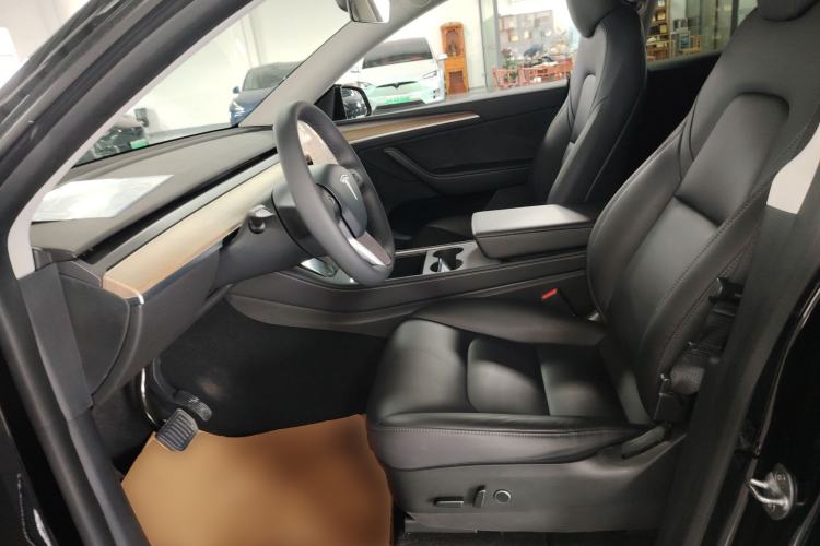 Used Tesla Model Y 2021 Standard Range Rear-Wheel Drive Version
