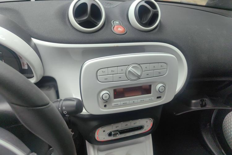 Used smart forfour 2016 1.0L 52 kW Passion Edition