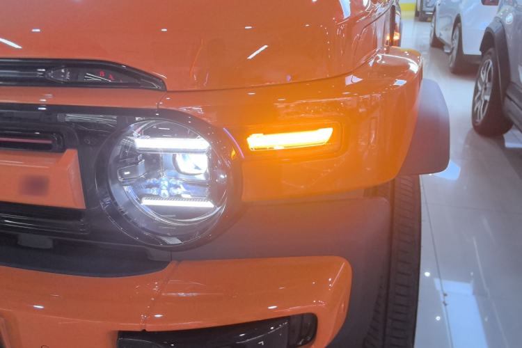 Used iCAR V23 2026 Model V23S 501 Four-Wheel Drive Peak Performance Edition Left Front Headlight