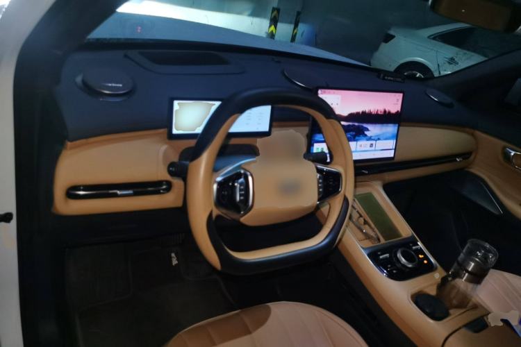 Used Geely Galaxy Xingjian 7 EM-i 2025 120km Exploration+ Version Center Console