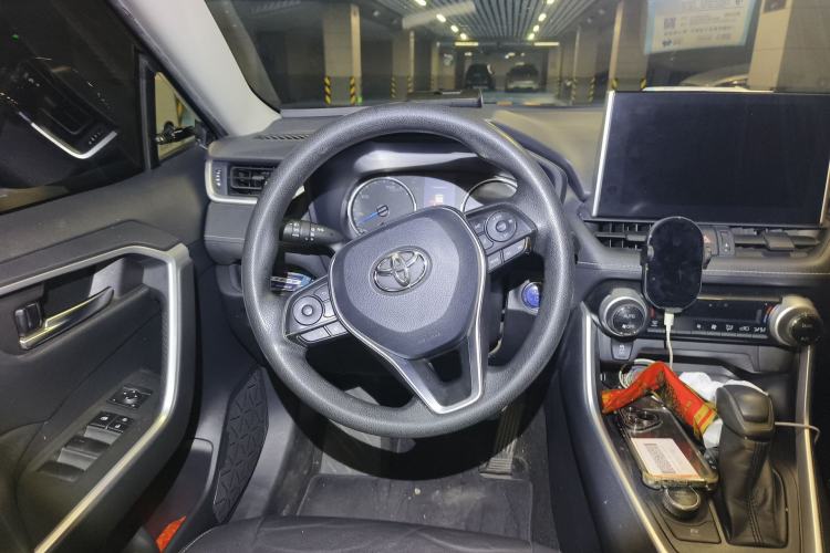 Used Toyota Wildlander 2020 Dual-Motor 2.5L E-CVT Four-Wheel Drive Luxury Edition Steering Wheel