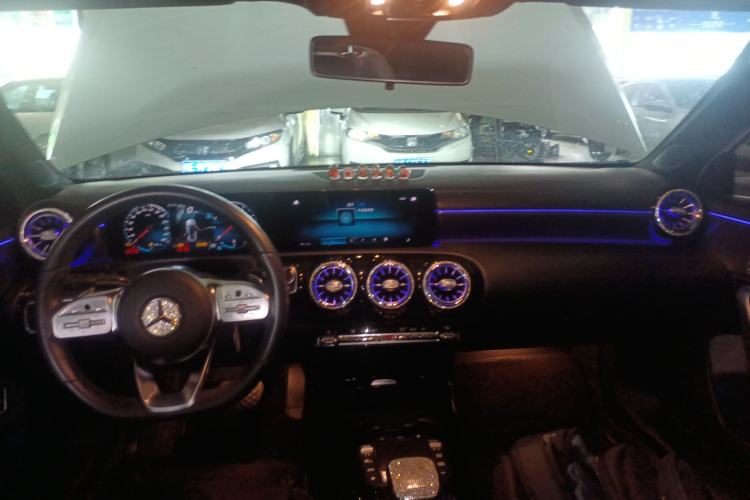 Used Mercedes-Benz A-Class 2020 Restyled A 200 L Sport Sedan Fashion Version Center Console