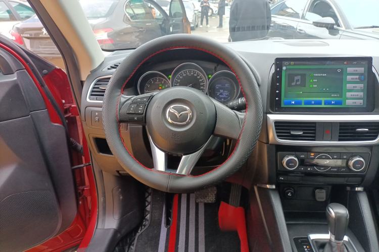 Used Mazda CX-5 2015 2.0L Automatic Two-Wheel Drive Urban Version Steering Wheel