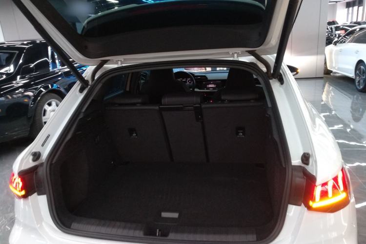 Used Audi A3 2024 Sportback 35 TFSI Fashionable Sports Model
