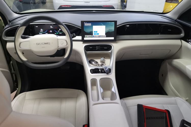 Used Geely Galaxy Geome 2025 310km Youth Edition Center Console