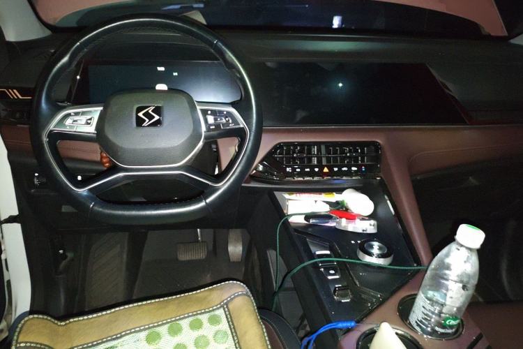 Used SOL X8 PLUS 2023 1.5 TGDI DCT Smart Home Edition 7-Seater