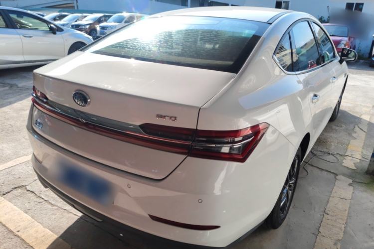 Used BYD Qin Pro 2019 Super Edition 1.5TI Manual Smart Connect Powerful Model China VI Standard