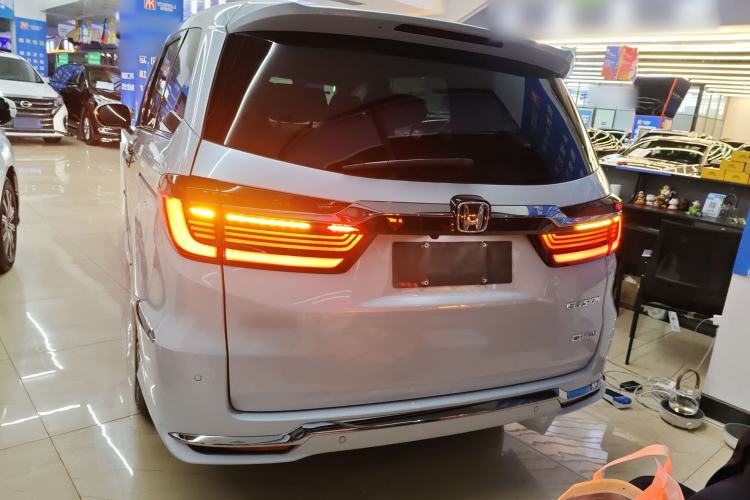 Used Honda Elysion 2024 2.0L eHEV Luxury Edition