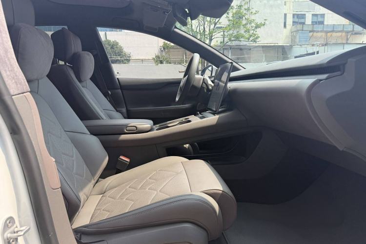 Used Nio ET7 2024 75 kWh Executive Signature Edition
