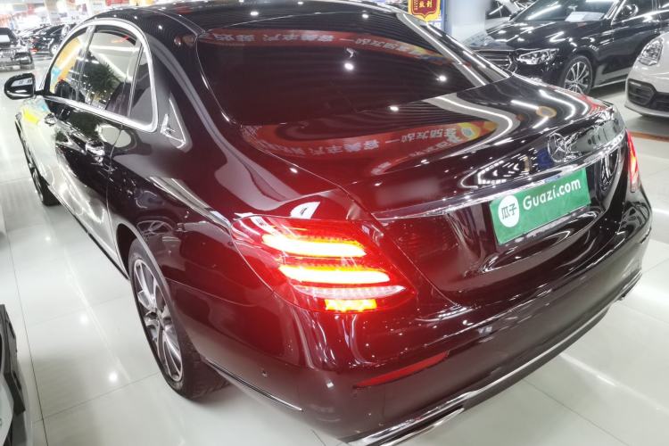 Used Mercedes-Benz E-Class 2019 E 260 L
