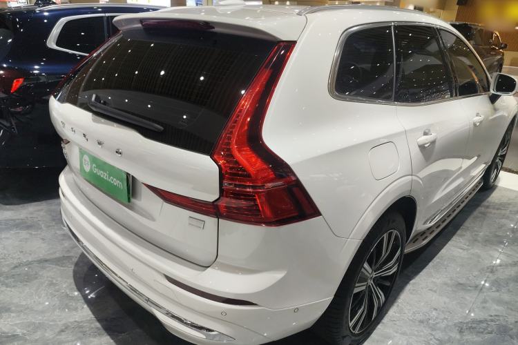 Used Volvo XC60 New Energy 2023 T8 Plug-in Hybrid Long-Range All-Wheel Drive Smart Luxury Edition
