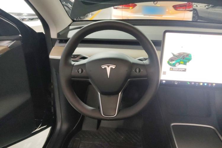 Used Tesla Model Y 2021 Long-Range All-Wheel-Drive Version
