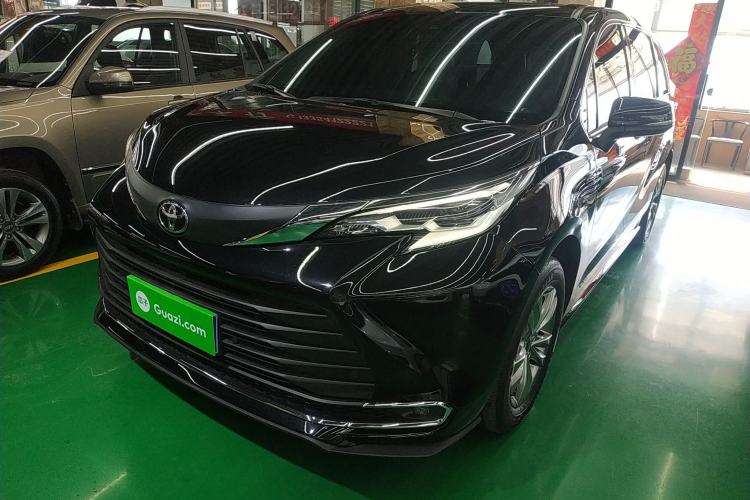 Used Toyota SIENNA 2024 2.5L Hybrid Comfort Edition