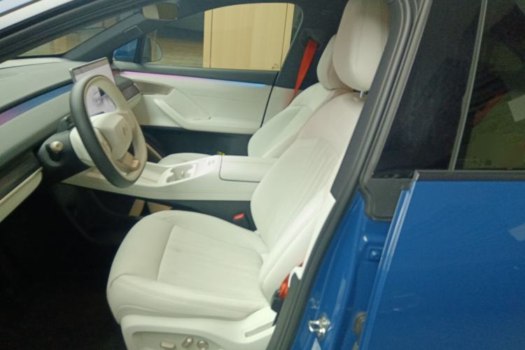 Used ONVO L60 2024 60 kWh Rear-Drive Version
