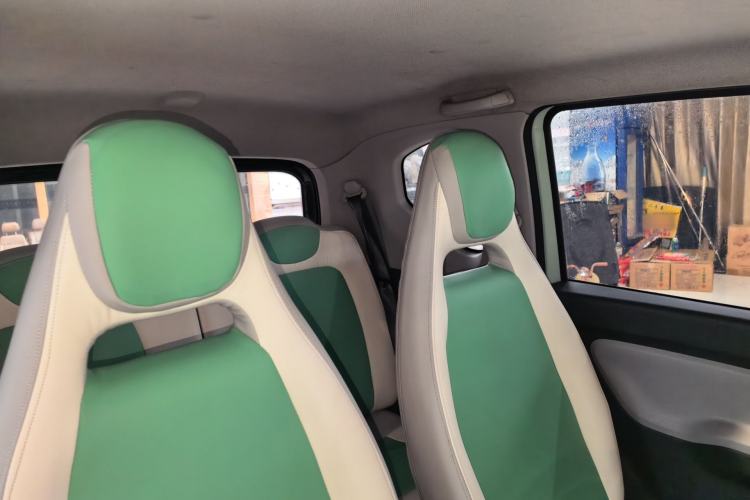 Used Wuling Hongguang MINIEV 2021 Macaron Sandwich Model 170 km Lithium Iron Phosphate Headliner