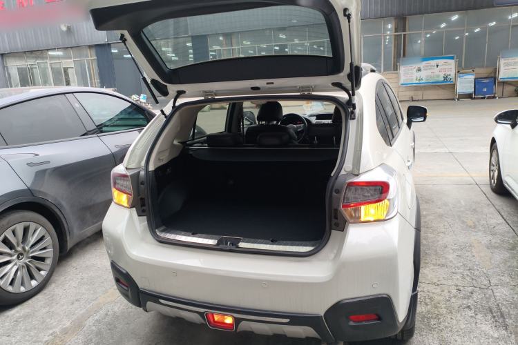 Used Subaru XV 2016 2.0i Ambition Edition Trunk