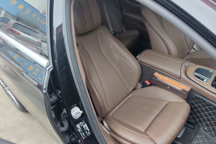 Used Mercedes-Benz E-Class 2022 Updated E 260 L Right Front Seat