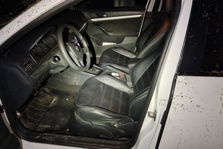 Used Volkswagen Lavida 2015 1.6L Automatic Fashion Edition Left Front Seat