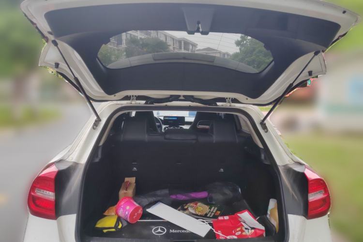 Used Mercedes-Benz GLA 2015 GLA 200 Fashion Model Trunk