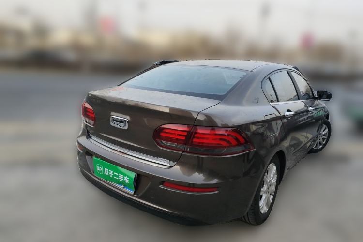 Used Qoros 3 2016 Sedan 1.6L Automatic Zhiyue Model