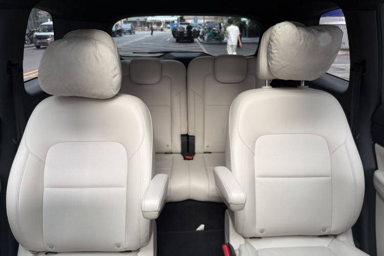 Used Li Auto ONE 2021 Extended-Range 6-Seater Version Interior 4