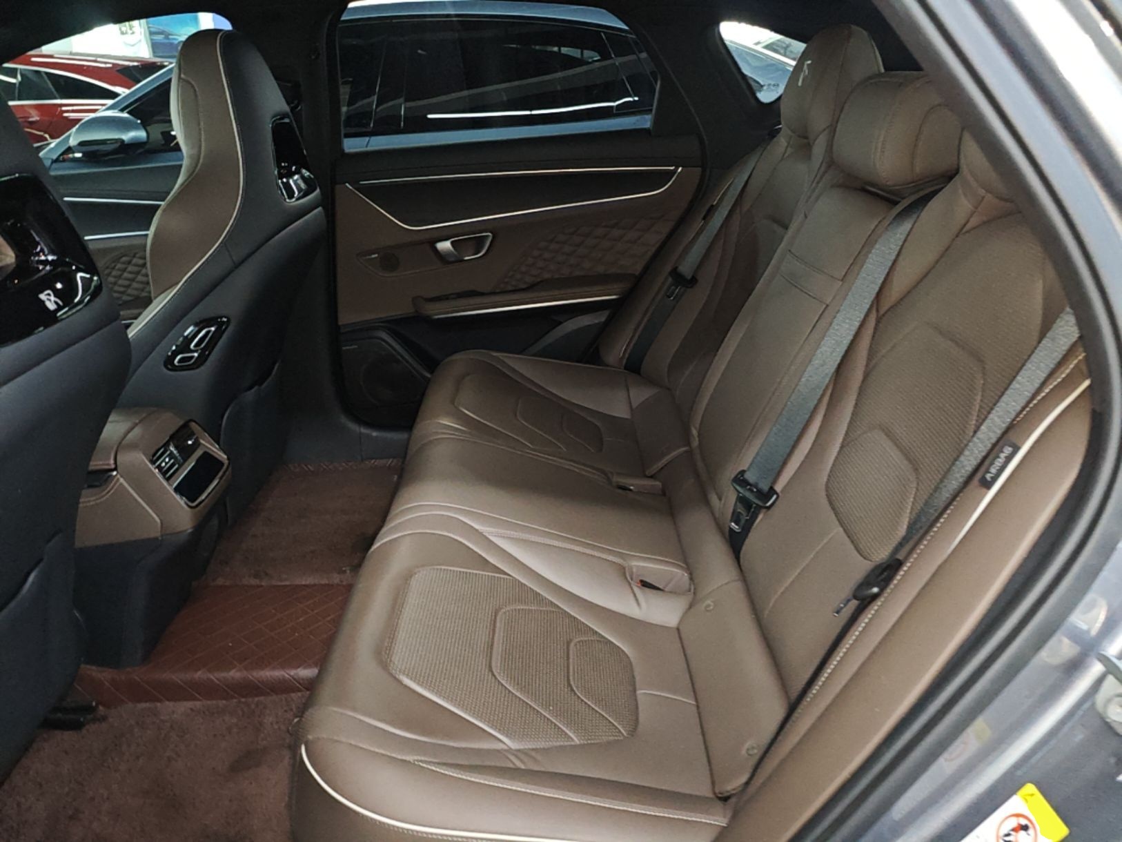 BYD Han 2022 DM-i 121KM Luxury Model — снимка 20