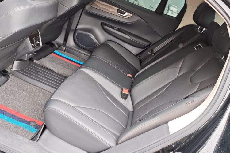 Used Hongqi E-QM5 2022 431 km Charge & Enjoy Edition Interior 8