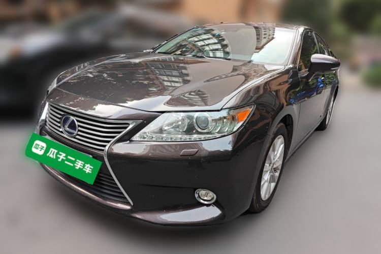 Used Lexus ES 2013 300h Luxury Edition