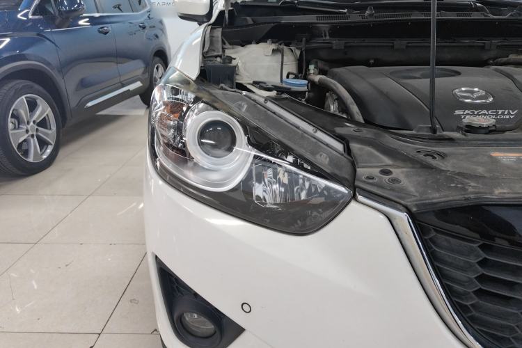 Used Mazda CX-5 2013 2.5L Automatic 4x4 Luxury Version Right Front Headlight