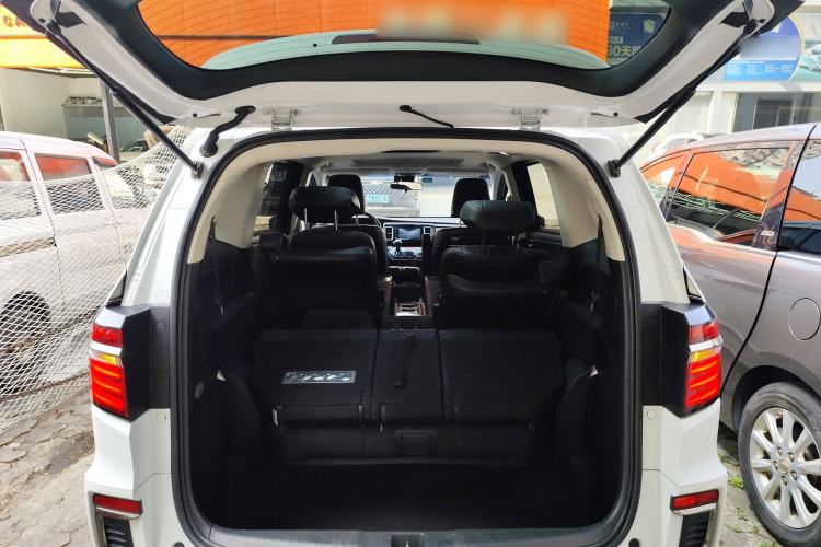 Used Honda Elysion 2019 2.0L Hybrid Supreme Edition
