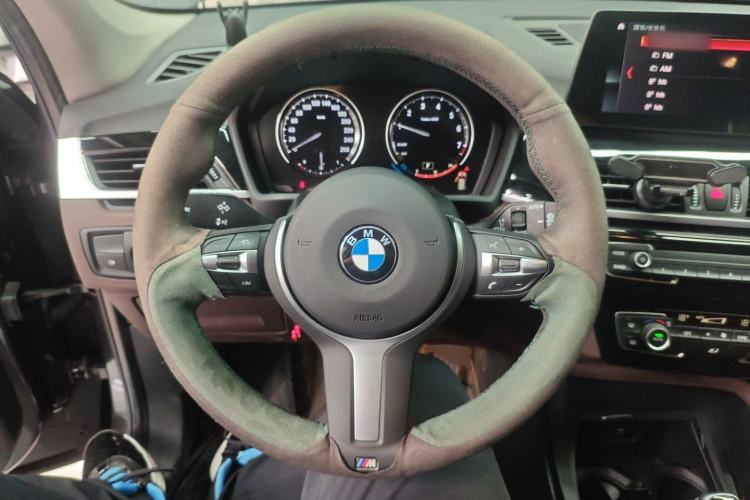 Used BMW X1 2022 sDrive25Li Leading Model Steering Wheel