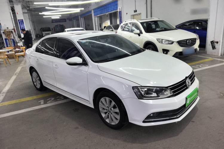 Used Volkswagen Sagitar 2015 230TSI Manual Comfort Version