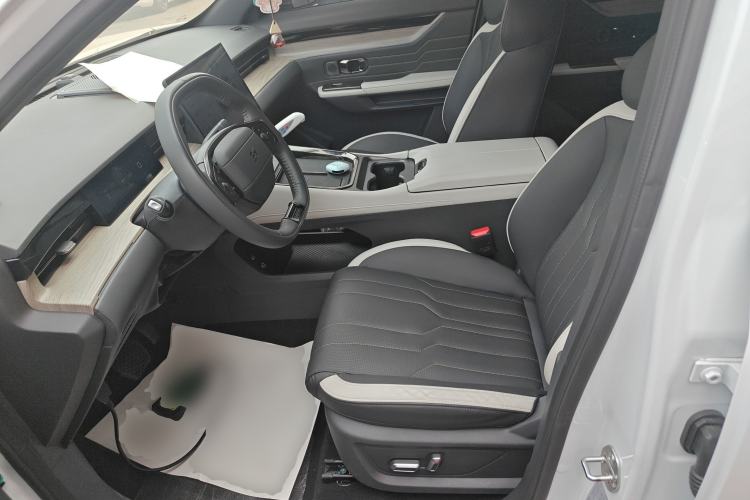 Used JETOUR Shanhai L6 2024 1.5TD DHT MAX
