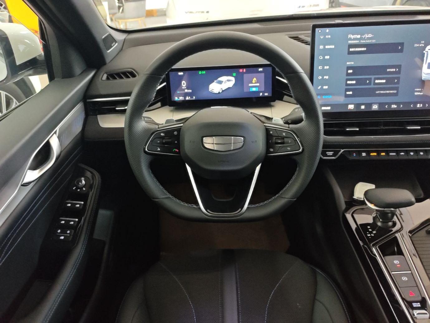 Geely Auto Preface 2025 Dongfang Yao 2.0TD Lanxing Edition — снимка 13
