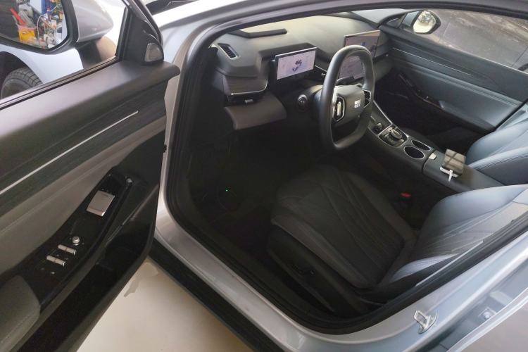 Used Geely Galaxy L6 2025 EM-i 140km Starship Edition
