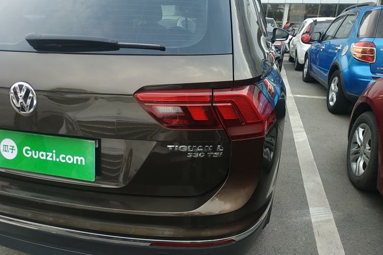 Used Volkswagen Tiguan L 2017 330TSI Automatic Two-Wheel Drive Luxury Edition Right Rear Taillight