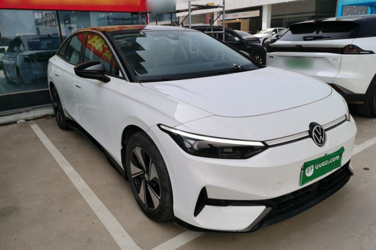 Used Volkswagen ID.7 VIZZION 2024 AIR model Front Right 45 Deg